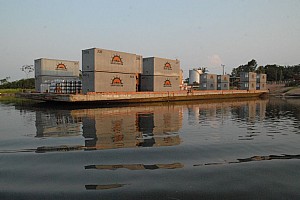 070924_060amazonia.JPG