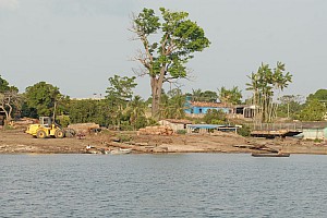 070925_119amazonia.JPG